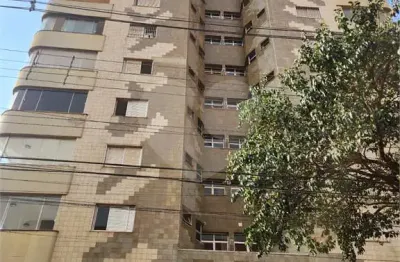 Apartamento com 5 quartos para alugar no Centro, Araraquara 