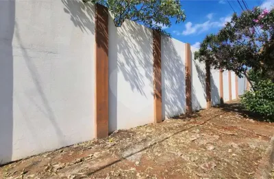 Terreno comercial à venda no Jardim Imperador, Araraquara 