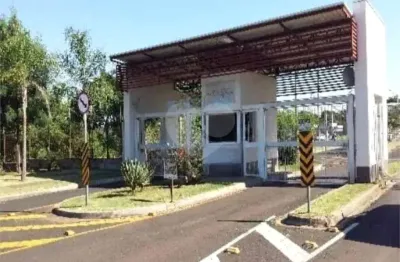 Terreno em condomínio fechado à venda no Jardim Marialice, Araraquara 