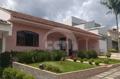 Belíssima residência térrea em condomínio parque dos principes.