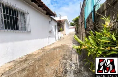 Excelente oportunidade de investimento 4 casas no mesmo terreno
