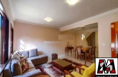 Casa jardim santa adelaide em jundiaí, 04 vagas, piscina, aceita financiamento.