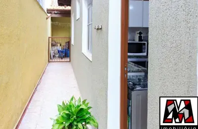 Casa na região da cidade nova i com 02 dormitórios, 02 vagas cobertas, aceita financiamento e proposta com apartamento.