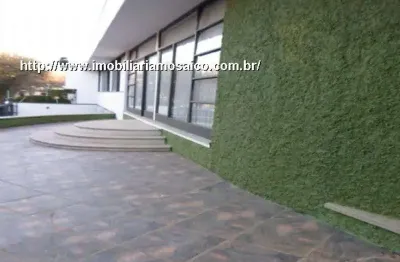 Chácara urbana para fins comerciais, excelente localização, desocupada, 05 vagas de garagem cobertas, estuda propostas.