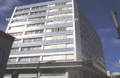 Amplo apartamento no centro de jundiaí, permuta com casa.