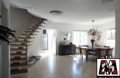 Casa a venda com 4 suítes e piscina no portal do paraiso