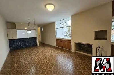 Casa a venda no jardim ana maria em jundiaí, projeto de renomado arquiteto, excelente localização , bairro com monitoramento de segurança.