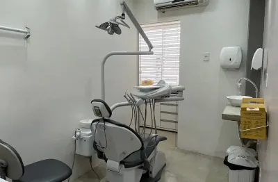 Venda - sala comercial mobiliada -38m2 , pronta para consultório de odontologia, no eliza miranda mall- japiim/ manaus