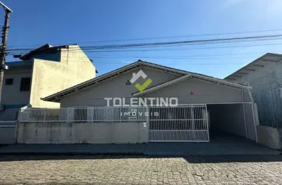 Casa com 3 quartos à venda na 800, 126, centro, balneário piçarras por r$ 960.000