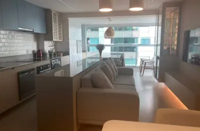 Apartamento dos sonhos pe na areia com tres quartos