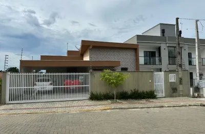 Linda casa em otima localização bairro itacolomi pertinho da praia