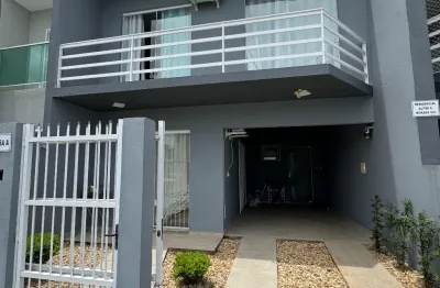 Sobrado no centro de balneario piçarras pertinho da praia mobiliado e decorado