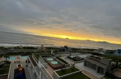 Apartamento 4 quartos frente mar em um home club pe na areia com um mega lazer