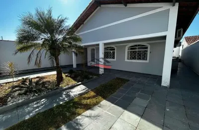Casa à venda no bairro jardim britânia - caraguatatuba/sp