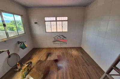 Casa com 2 dormitórios para locação no golfinho, caraguatatuba sp