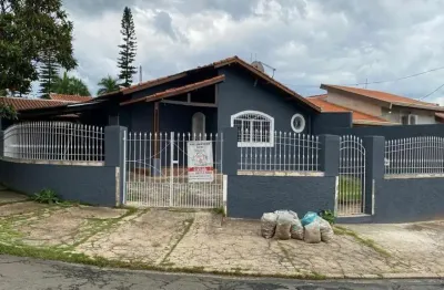 Casa com 2 quartos para alugar no Jardim América, Campinas 