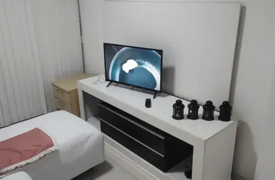 Quer morar pertinho da praia de boa viagem com piscina na cobertura?