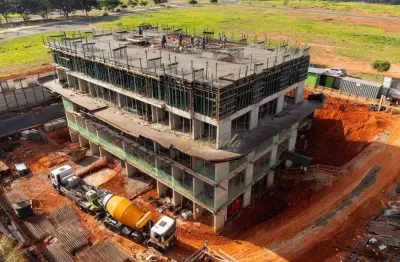 Apartamento em construção à venda, 3 suítes, varanda, edifício hélade, indaiatuba.