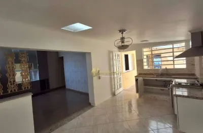 Casa térrea à venda, 2 dormitórios, planejados, quintal, centro, indaiatuba.
