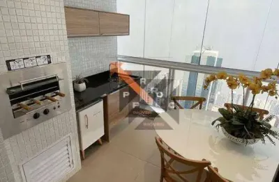 Tatuapé  com 02 vagas , suíte e varanda gourmet, piscina , aceita pet , churrasqueira