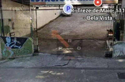 Terreno-estacionamento-localização privilegiada- várias estações de metrô ao entorno-centro-bela vista-acesso as principais vias da capital