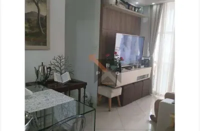 Apartamento 02 dormitórios  com sacada- 01 vaga de garagem