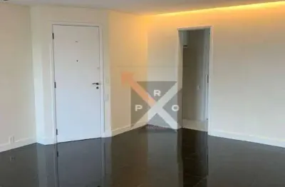 Belo apartamento próximo ao shopping metrô santa cruz
