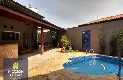 Casa com piscina aquecida a venda em pirassununga/sp