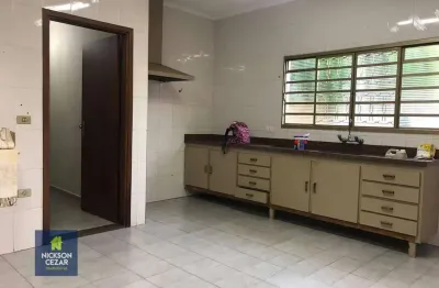 Casa com 3 dormitórios à venda, 230 m² por r$ 670.000,00 - centro - pirassununga/sp