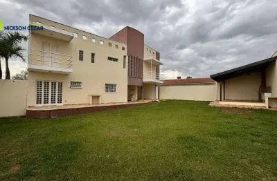 Casa com 2 quartos para alugar na Alameda dos Jacarandás, Cidade Jardim, Pirassununga