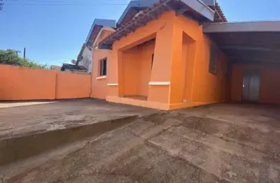 Casa com 2 dormitórios para alugar por r$ 1.360,00/mês - centro - pirassununga/sp