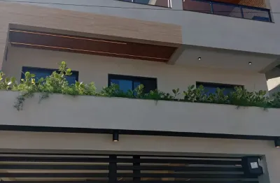 Casa 2 dormitórios em condomínio fechado na guilhermina excelente localização