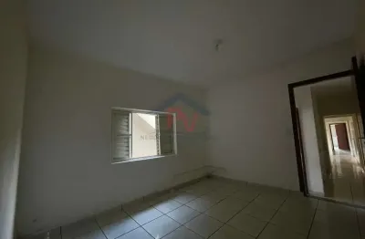Casa 3 dormitórios para locação em atibaia, jardim alvinópolis, 3 dormitórios, 1 suíte, 2 banheiros, 2 vagas