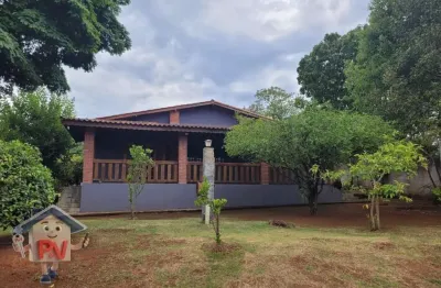 Chácara para Venda em Atibaia, Chácaras Fernão Dias, 3 dormitórios, 1 suíte, 2 banheiros, 3 vagas