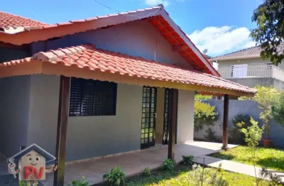 Casa Térrea para Locação em Atibaia, Jardim dos Pinheiros, 3 dormitórios, 1 suíte, 2 banheiros, 4 vagas