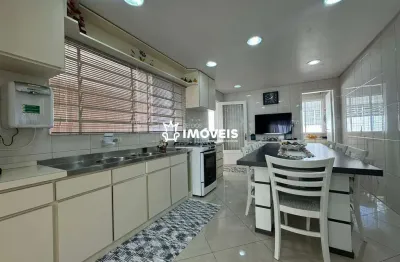 Excelente casa no bairro cruzeiro com 03 dormitórios