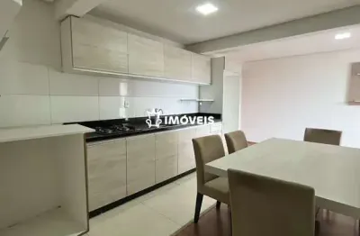 Apartamento com 02 dormitórios e sacada com churrasqueira no bairro bela vista