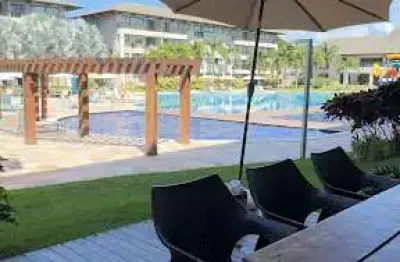 Vende-se flat - 2 qtos (1 suíte) - térreo - frente piscina  - 60 m² - muro alto/pe