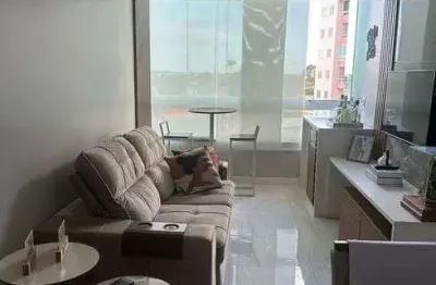 Apartamento em itapuã com 2|4, 01g e 56m² (mobiliado)