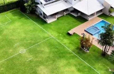 Casa em lauro de freitas com 5|4, 04g e 1370m² | terreno de 3998m² (porteira fechada)