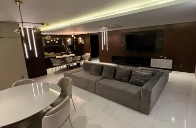Corredor da vitória| 3 suítes | 165m² | 3 vagas | vista lateral mar | andar alto | recém reformado.
