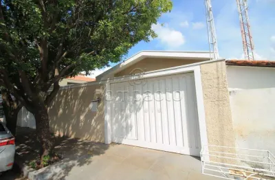 Casa com 3 quartos para alugar na Rua Floriano Peixoto, Boa Vista, São José do Rio Preto