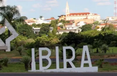 Terreno à venda no Centro, Ibirá 