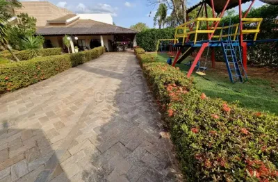 Casa em condomínio fechado com 3 quartos à venda na Zona Rural, Guapiaçu 