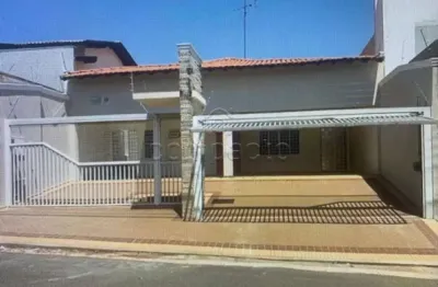 Casa com 3 quartos à venda no Centro, Fernandópolis 