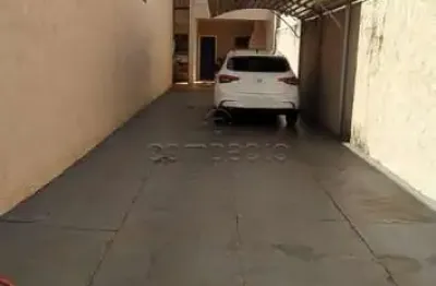 Casa com 5 quartos à venda no Centro, Guapiaçu 