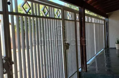 Casa com 3 quartos à venda no Jardim Maria Lúcia, São José do Rio Preto 
