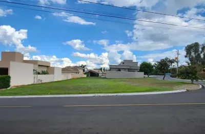 Terreno em condomínio fechado à venda no Loteamento Recanto do Lago, São José do Rio Preto 