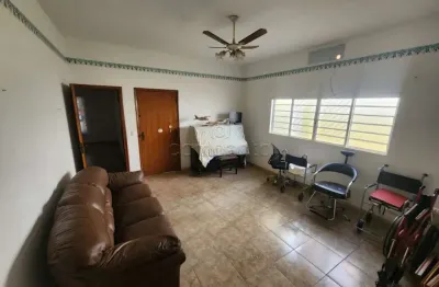Casa com 3 quartos à venda na Vila Santa Cândida, São José do Rio Preto 