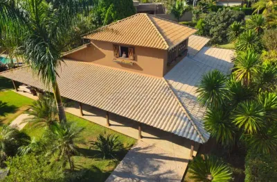 Casa em condomínio fechado com 4 quartos à venda na Zona Rural, Guapiaçu 